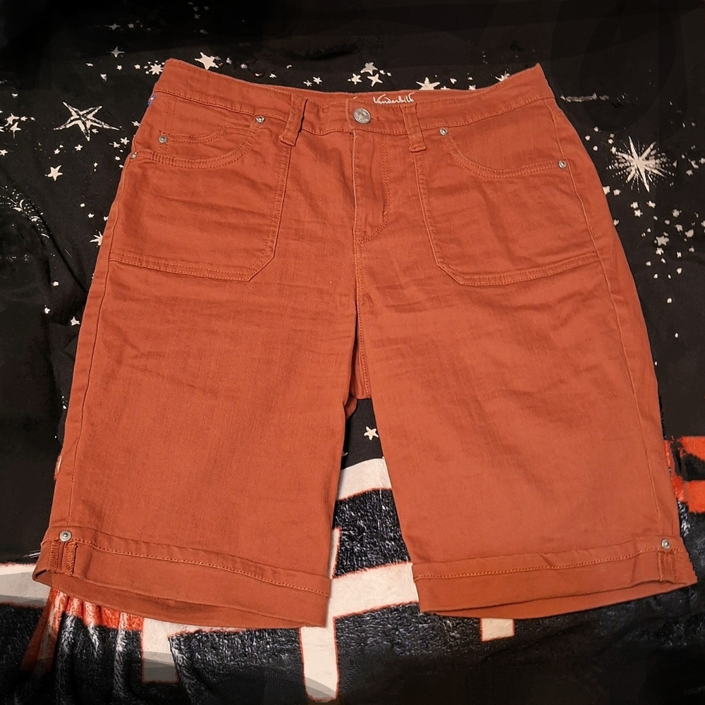 5/$50 EUC Gloria Vanderbilt MIA Bermuda Shorts Slimming Effect Rust Red Sz. 8